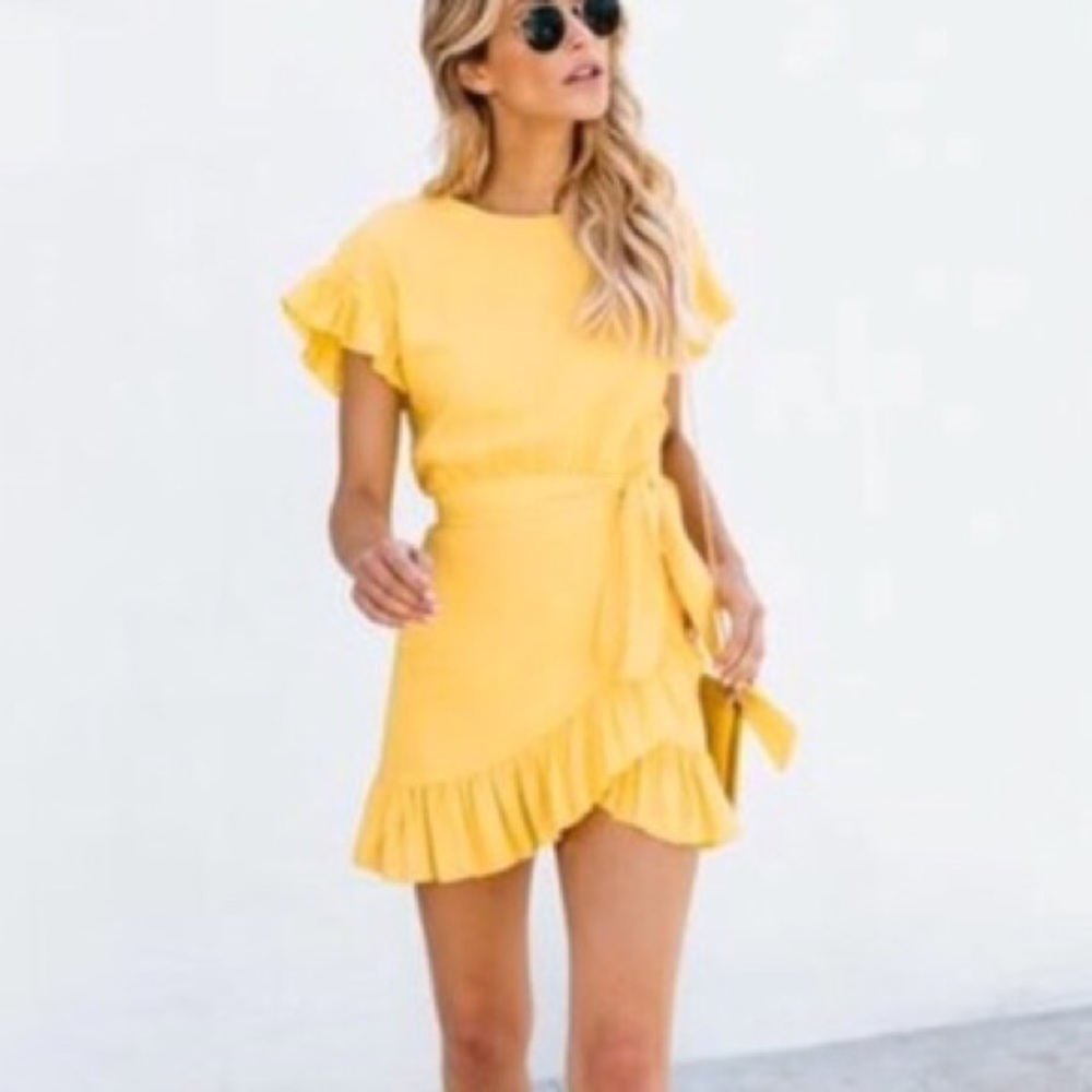 GREY ETOPHE STUDIOS WRAP DRESS size small!!😍